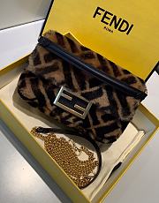 Fendi Baguette Mini Brown Sheepskin Bag 22cm  - 1