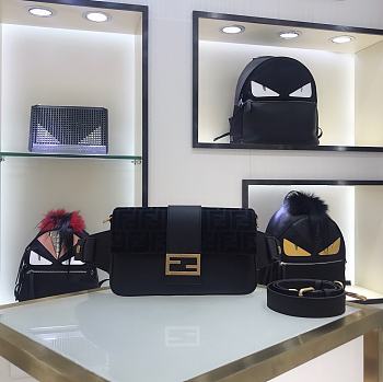 Fendi Leather Baguette Belt Bag in Black for Men