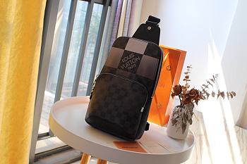 Louis Vuitton Avenue Sling Bag Black N40403