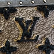 Louis Vuitton Clutch Box Monogram M20233  - 2