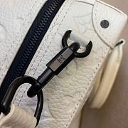 Louis Vuitton LV Runway Bags White Taurillon Leather M44483  - 6