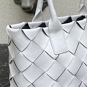 Bottega Veneta Intrecciato Weave Large Leather Tote Bag White  - 2