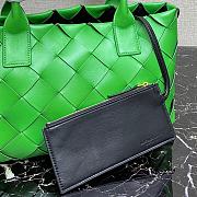 Bottega Veneta Intrecciato Weave Large Leather Tote Bag Green  - 6