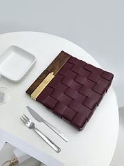 Bottega Veneta Snap Leather Clutch Bag Grape  - 6