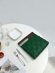 Bottega Veneta Snap Leather Clutch Bag Green  - 6