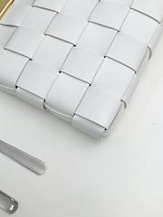 Bottega Veneta Snap Leather Clutch Bag White  - 5