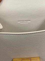 Bottega Veneta Mini Belt Bag In White Textured Leather 631117  - 4