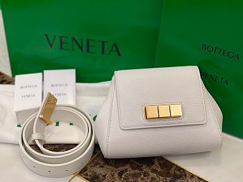 Bottega Veneta Mini Belt Bag In White Textured Leather 631117 