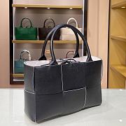 Bottega Veneta Small Arco Intrecciato Leather Tote Bag 03  - 6