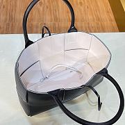 Bottega Veneta Small Arco Intrecciato Leather Tote Bag 03  - 2