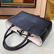 Bottega Veneta Small Arco Intrecciato Leather Tote Bag 03  - 4