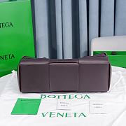 Bottega Veneta Small Arco Intrecciato Leather Tote Bag 09  - 5