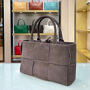 Bottega Veneta Small Arco Intrecciato Leather Tote Bag 11  - 3