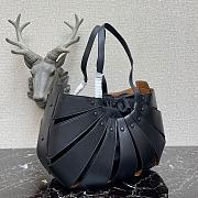 Bottega Veneta The Shell Bag 02  - 6