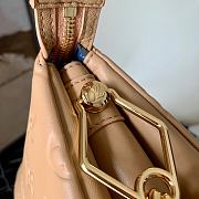 Louis Vuitton Coussin PM Beige M57790  - 6