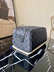 Louis Vuitton Dopp Kit Toilet Pouch Damier Graphite Canvas Black N40127  - 4