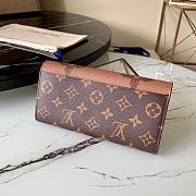 Louis Vuitton Sarah Wallet Monogram M80726  - 3