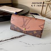 Louis Vuitton Sarah Wallet Monogram M80726  - 1