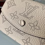 Louis Vuitton Anae Coin Purse Mahina Leather Beige M64050  - 2