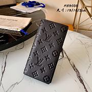 Louis Vuitton Brazza Wallet M69038  - 1