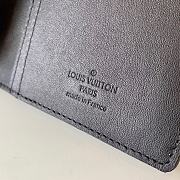 Louis Vuitton Brazza Wallet M69038  - 6