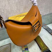 FENDI Small Croissant Brown leather bag 8BR790  - 6