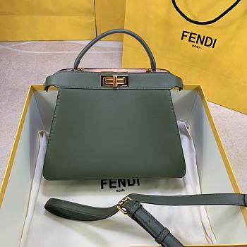 FENDI Peekaboo Iseeu Medium Green leather bag 