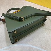 FENDI Peekaboo Iseeu Medium Green leather bag  - 6