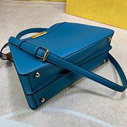 FENDI Peekaboo Iseeu Medium Blue leather bag  - 4
