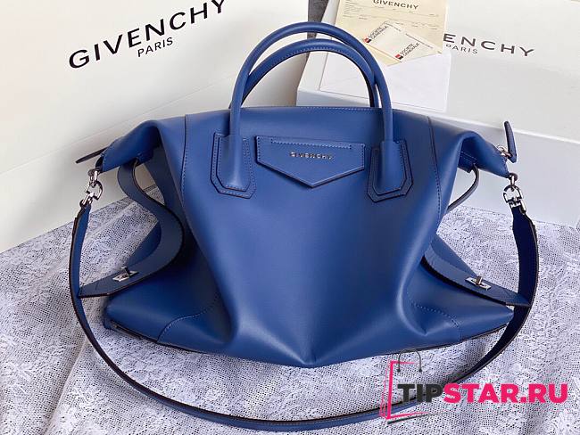 Givenchy medium Antigona soft bag in smooth midnight blue leather BB50F2B11E-001 size 45cm - 1