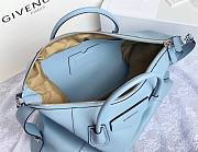 Givenchy medium Antigona soft bag in smooth light blue leather BB50F2B11E-001 size 45cm - 3