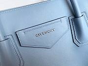 Givenchy medium Antigona soft bag in smooth light blue leather BB50F2B11E-001 size 45cm - 5
