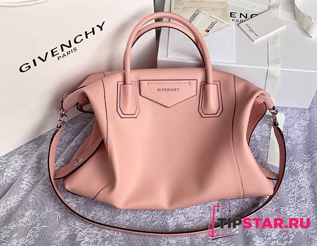 Givenchy medium Antigona soft bag in smooth candy pink leather BB50F2B11E-001 size 45cm - 1