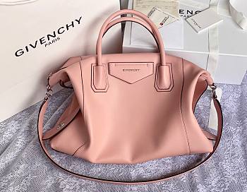 Givenchy medium Antigona soft bag in smooth candy pink leather BB50F2B11E-001 size 45cm