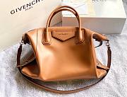 Givenchy medium Antigona soft bag in smooth brown leather BB50F2B11E-001 size 45cm - 1