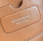 Givenchy medium Antigona soft bag in smooth brown leather BB50F2B11E-001 size 45cm - 2