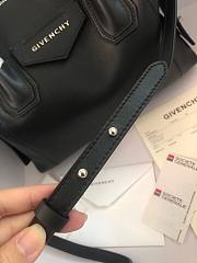 Givenchy small Antigona soft bag in smooth black leather BB50F3B0WD-662 size 30cm - 5