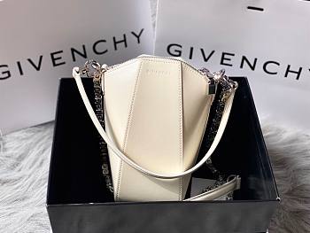 Givenchy mini Antigona vertical bag in box white leather BBU01RB00D-540 size 20x10x8.5cm
