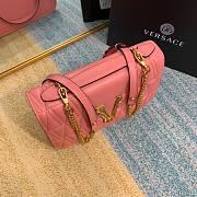 Versace Virtus quilted shouder bag in pink DBFG985 size 24cm - 3