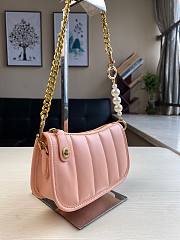 Coach | Swinger 20 with quilting in faded blush C3490 - 2