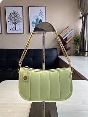 Coach | Swinger 20 with quilting in pale lime C3490 - 1