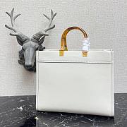 Fendi sunshine medium in white 8BH386ABVLF0K7E size 36cm - 3