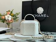 Chanel Small vanity case lambskin & gold metal in white AS2630 size 15cm - 3