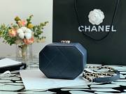 Chanel Small vanity case lambskin & gold metal in blue AS2630 size 15cm - 2