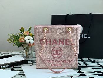 Chanel Small deauville shopping tote bag in pink size 28cm