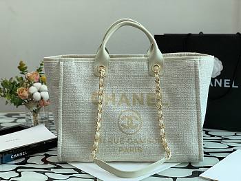 Chanel Large deauville shopping tote bag in white size 38cm