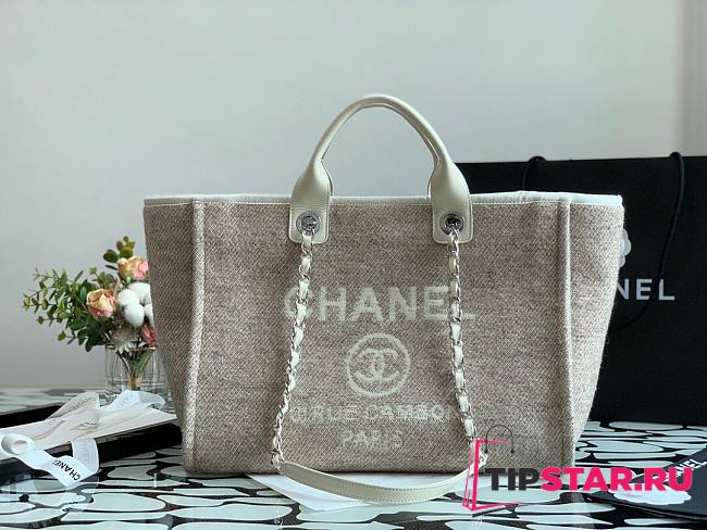 Chanel Large deauville shopping tote bag in irovy size 38cm - 1