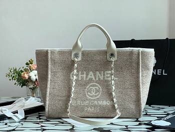 Chanel Large deauville shopping tote bag in irovy size 38cm