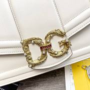D&G Amore bag in white calfskin size 27cm - 4