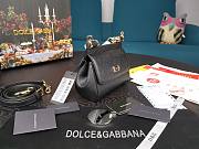 D&G dauphine leather Sicily bag in black size 16cm - 4